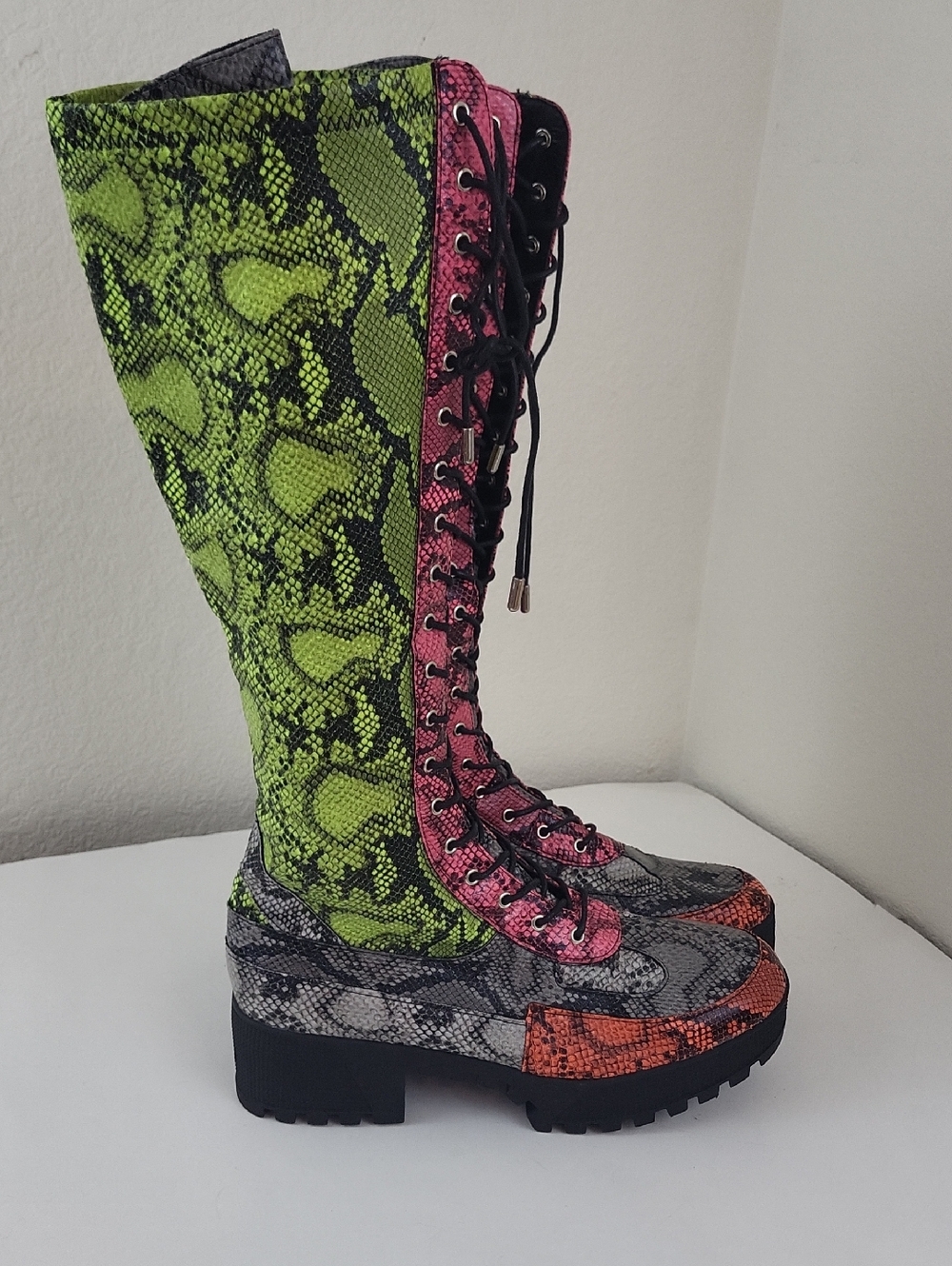 Cape Robbin Eliza 90s Y2K Neon Snakeskin Knee High Lace Up Platform Boot Size 9 - Picture 6 of 13